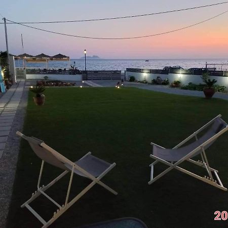 Coral Sea Apartment Kókinosz Pírgosz Kültér fotó