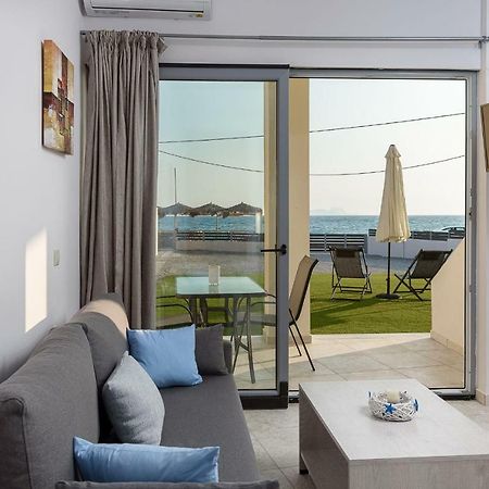 Coral Sea Apartment Kókinosz Pírgosz Kültér fotó