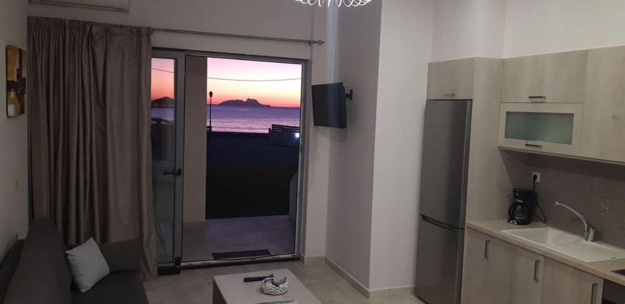 Coral Sea Apartment Kókinosz Pírgosz Kültér fotó