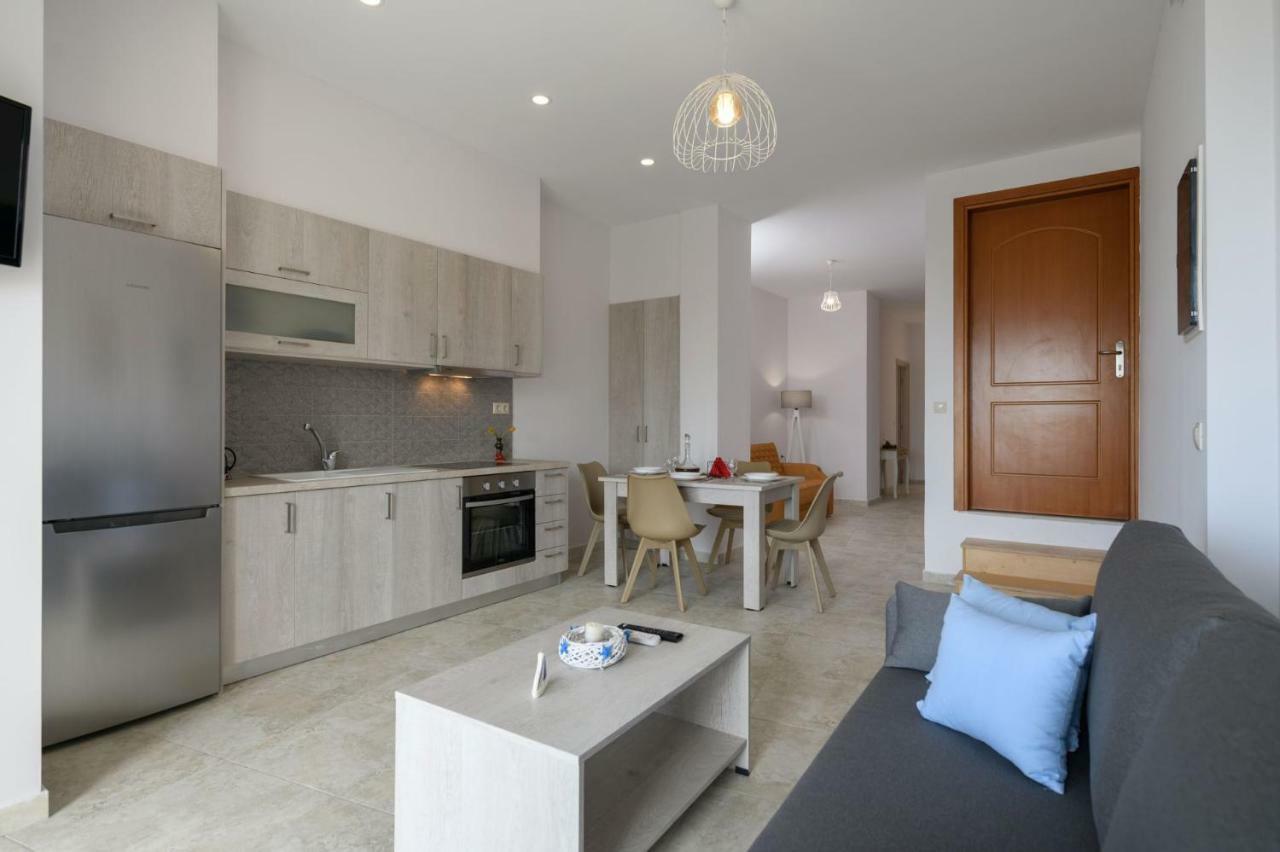 Coral Sea Apartment Kókinosz Pírgosz Kültér fotó